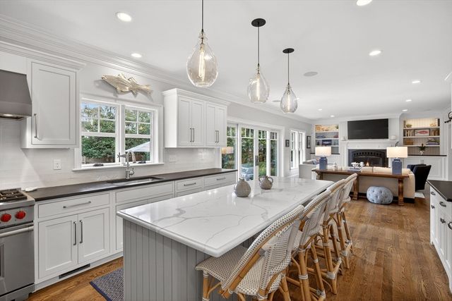 82 Crystal Lake Rd, Barnstable, MA 02655