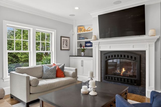 82 Crystal Lake Rd, Barnstable, MA 02655