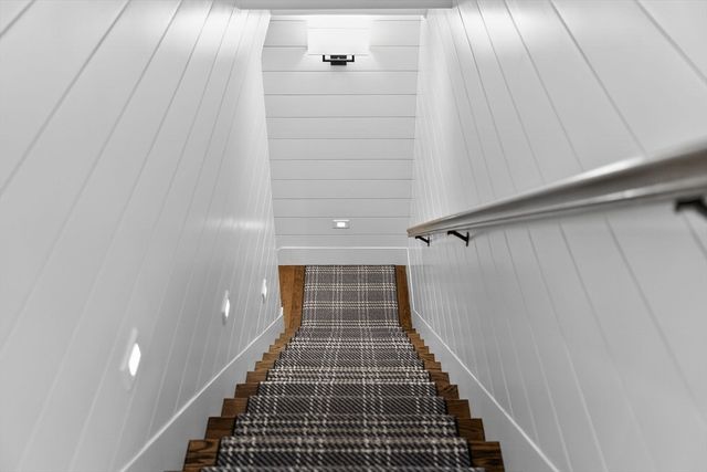 82 Crystal Lake Rd, Barnstable, MA 02655