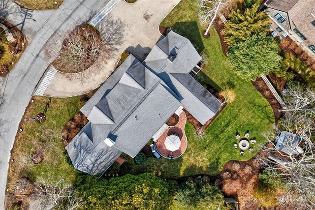 82 Crystal Lake Rd, Barnstable, MA 02655