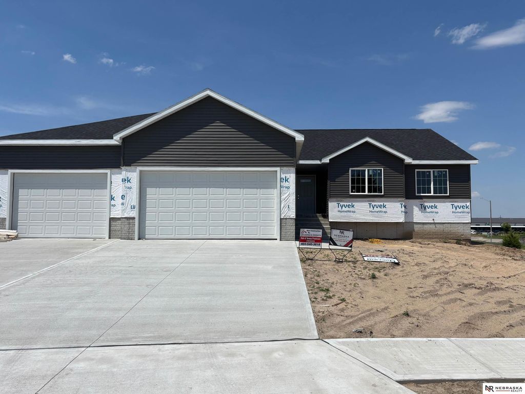 4048 Northview Drive, Grand Island, NE 68803