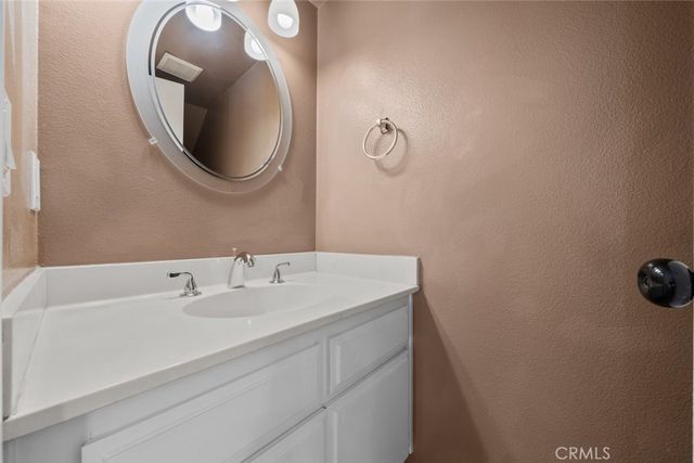 3912 Lost Springs Drive, Calabasas, CA 91301