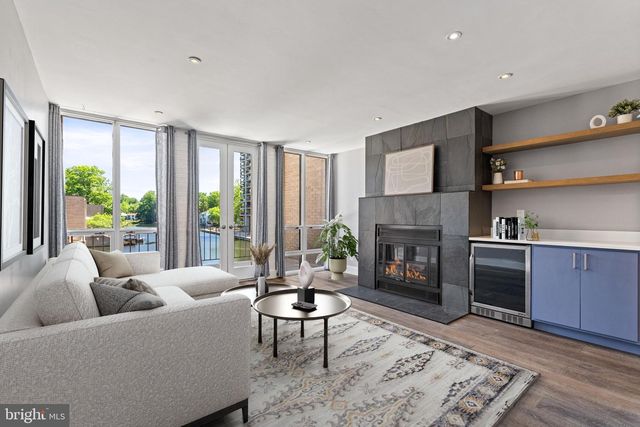 1620 CHIMNEY HOUSE RD, Reston, VA 20190