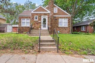 2557 S 6TH Street, Springfield, IL 62703