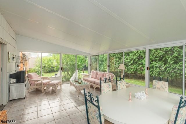21 Bates Dr, Fairfield Twp., NJ 07004