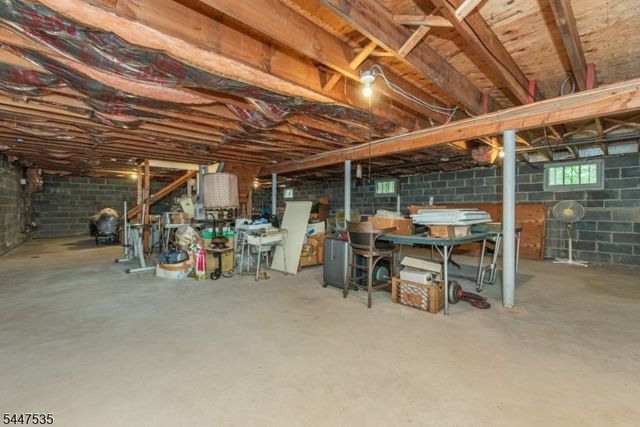 21 Bates Dr, Fairfield Twp., NJ 07004