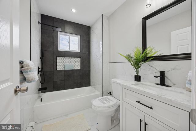 405 N SWARTHMORE AVE, Ridley Park, PA 19078