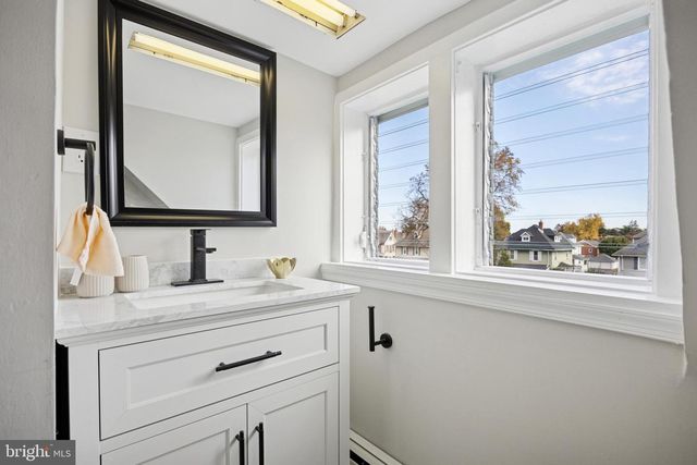 405 N SWARTHMORE AVE, Ridley Park, PA 19078