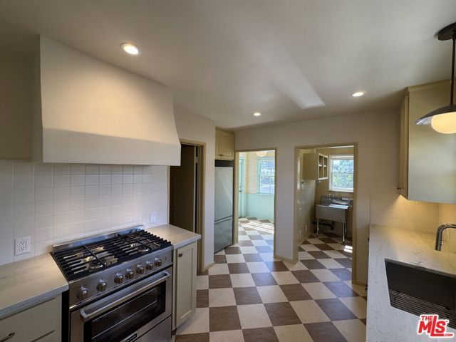 11188 Ophir Drive, Los Angeles, CA 90024