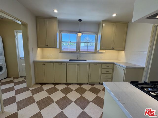 11188 Ophir Drive, Los Angeles, CA 90024