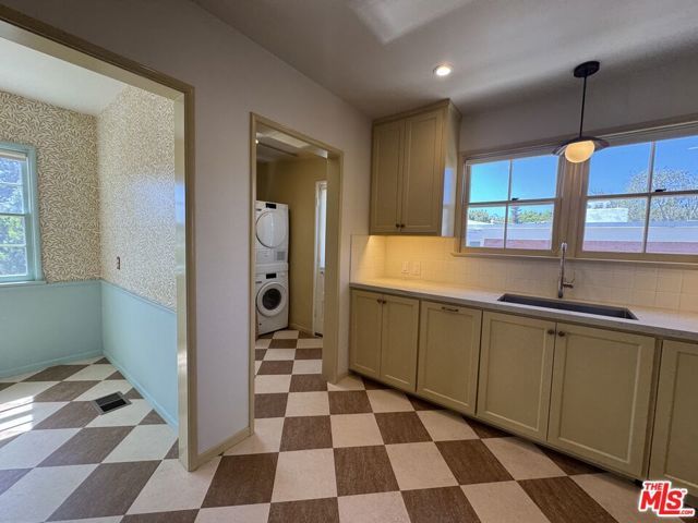 11188 Ophir Drive, Los Angeles, CA 90024