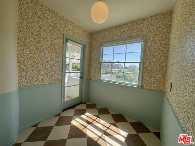 11188 Ophir Drive, Los Angeles, CA 90024