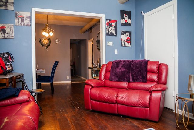 6532 S Rhodes Avenue, Chicago, IL 60637