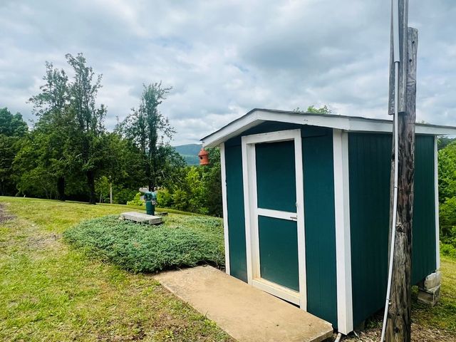 105 Lola Drive, Farner, TN 37333