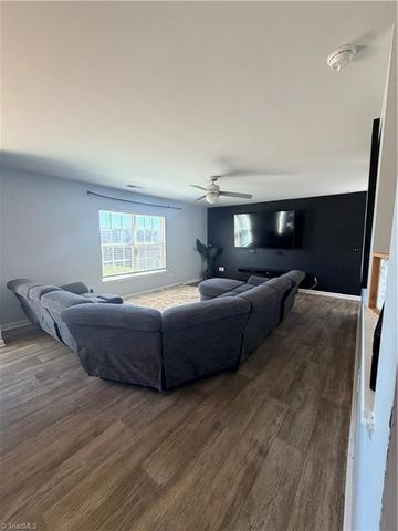 5124 Nokota Place, Greensboro, NC 27405