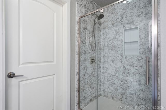 6415 E 146th Street S, Bixby, OK 74008