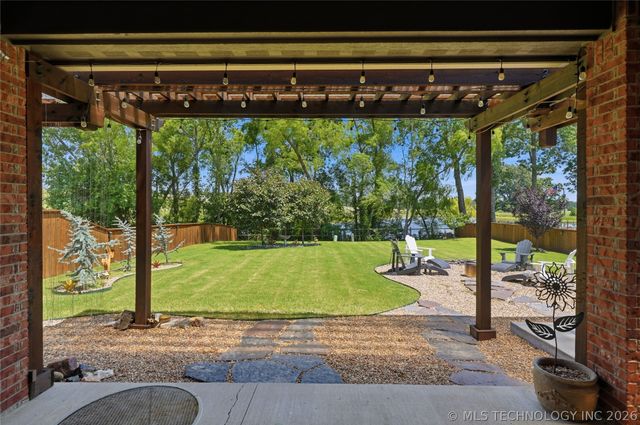 6415 E 146th Street S, Bixby, OK 74008