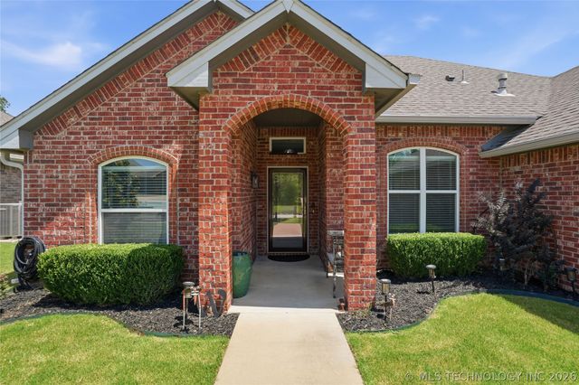 6415 E 146th Street S, Bixby, OK 74008