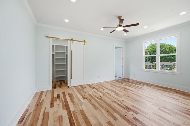 2353 Cooper Ter, Nashville, TN 37216