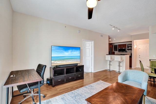 804 E Windward Way 521, Lantana, FL 33462