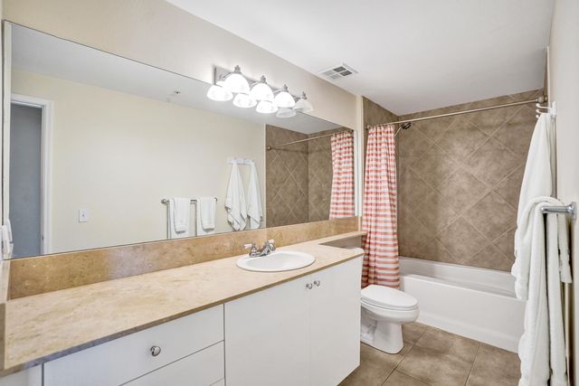 804 E Windward Way 521, Lantana, FL 33462