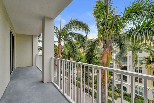 804 E Windward Way 521, Lantana, FL 33462