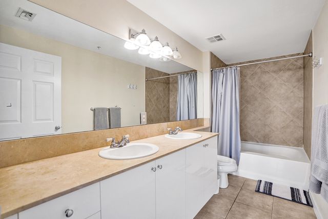 804 E Windward Way 521, Lantana, FL 33462