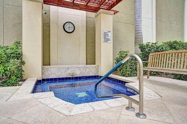 804 E Windward Way 521, Lantana, FL 33462