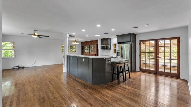208 PRADO PLACE, Lakeland, FL 33803