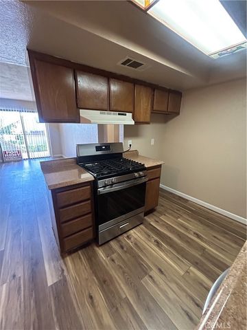 2469 W Acacia Avenue, Hemet, CA 92545