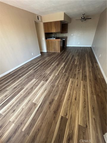 2469 W Acacia Avenue, Hemet, CA 92545