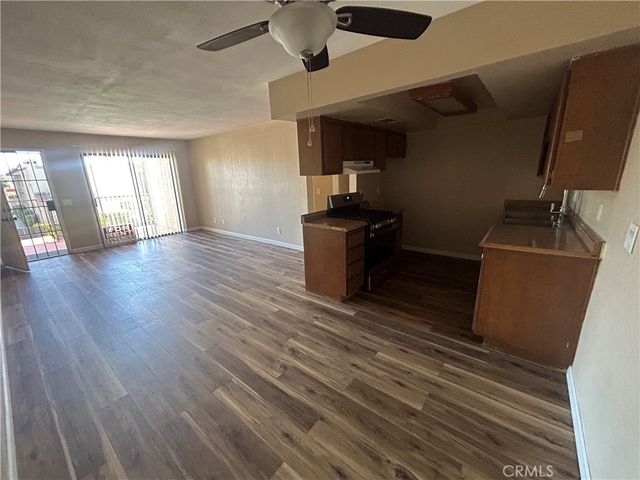 2469 W Acacia Avenue, Hemet, CA 92545