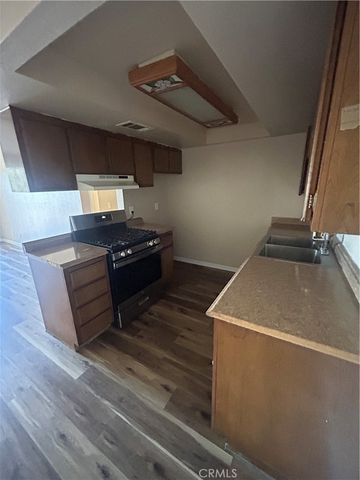 2469 W Acacia Avenue, Hemet, CA 92545