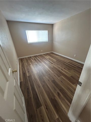 2469 W Acacia Avenue, Hemet, CA 92545