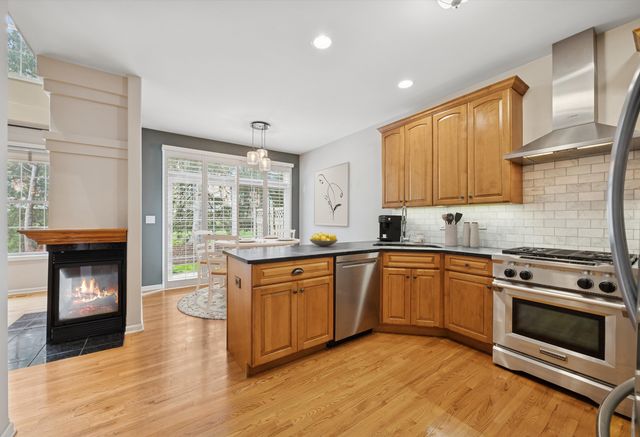 1408 Ashbury Drive, Lemont, IL 60439