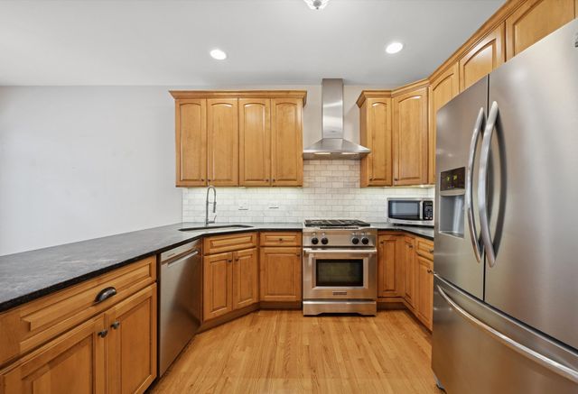 1408 Ashbury Drive, Lemont, IL 60439