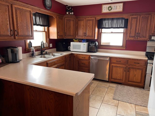 102 Grant Street S, Lake Benton, MN 56149