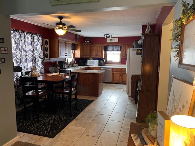 102 Grant Street S, Lake Benton, MN 56149