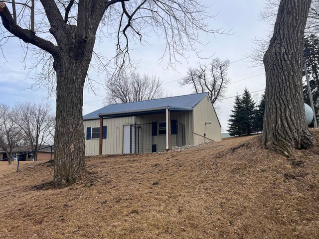 102 Grant Street S, Lake Benton, MN 56149