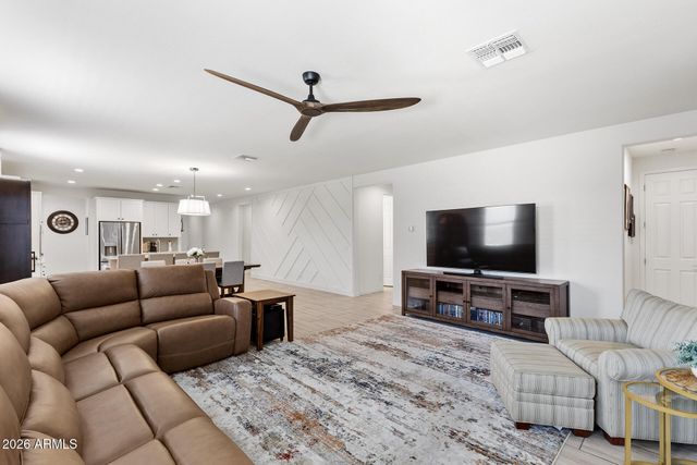 17364 W BENT TREE Drive, Surprise, AZ 85387