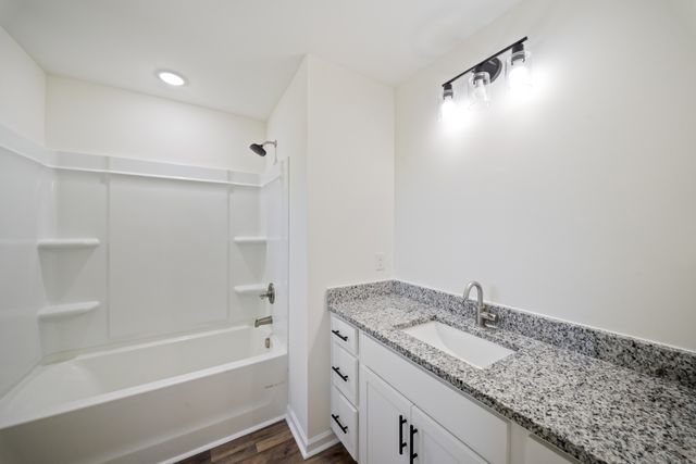 704 Perry Dr, Springfield, TN 37172