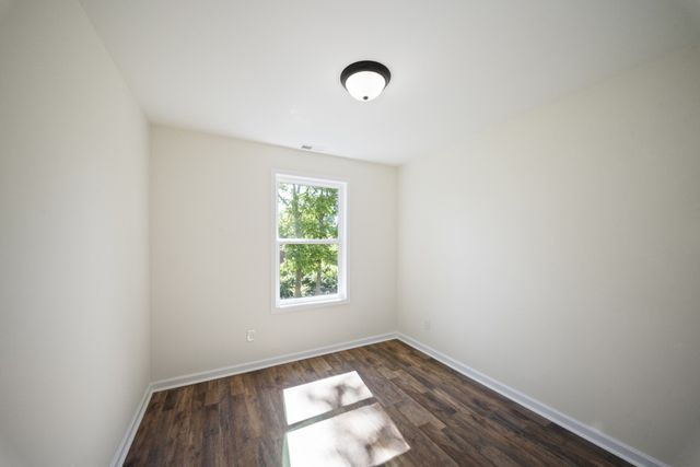 704 Perry Dr, Springfield, TN 37172