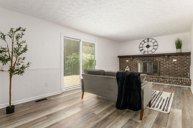 2245 Blue Rock Lane, Grove City, OH 43123