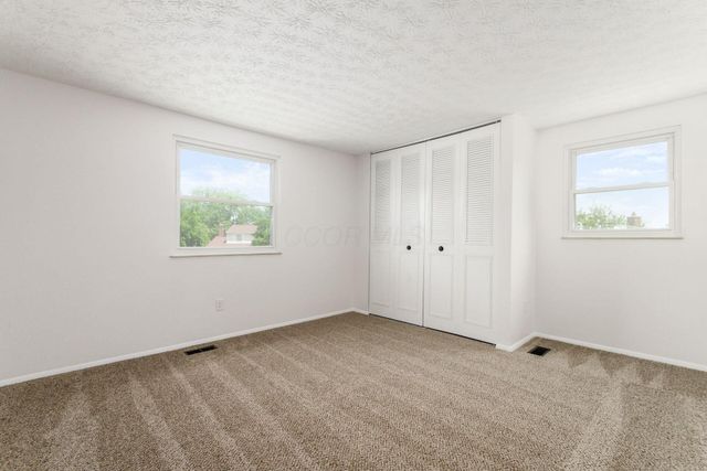 2245 Blue Rock Lane, Grove City, OH 43123