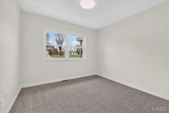 16 Pines Drive, St Peters, MO 63376