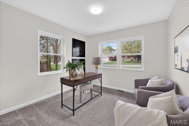 16 Pines Drive, St Peters, MO 63376