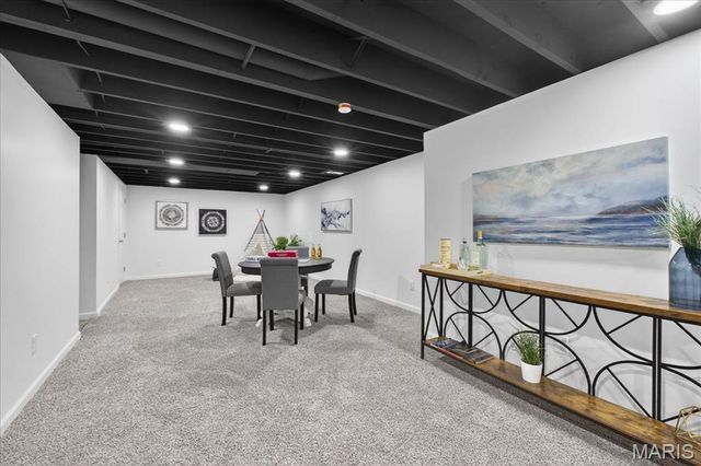 16 Pines Drive, St Peters, MO 63376