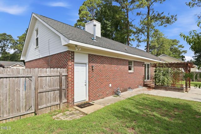 533 Offing Drive, Fayetteville, NC 28314