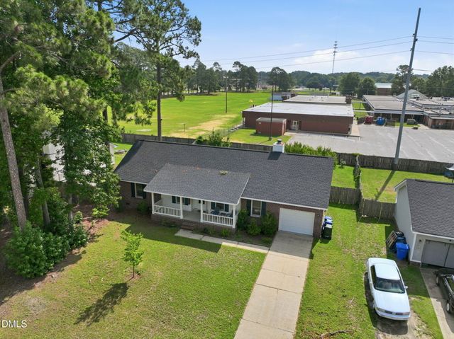 533 Offing Drive, Fayetteville, NC 28314