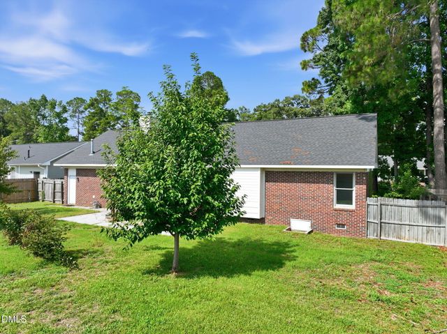 533 Offing Drive, Fayetteville, NC 28314